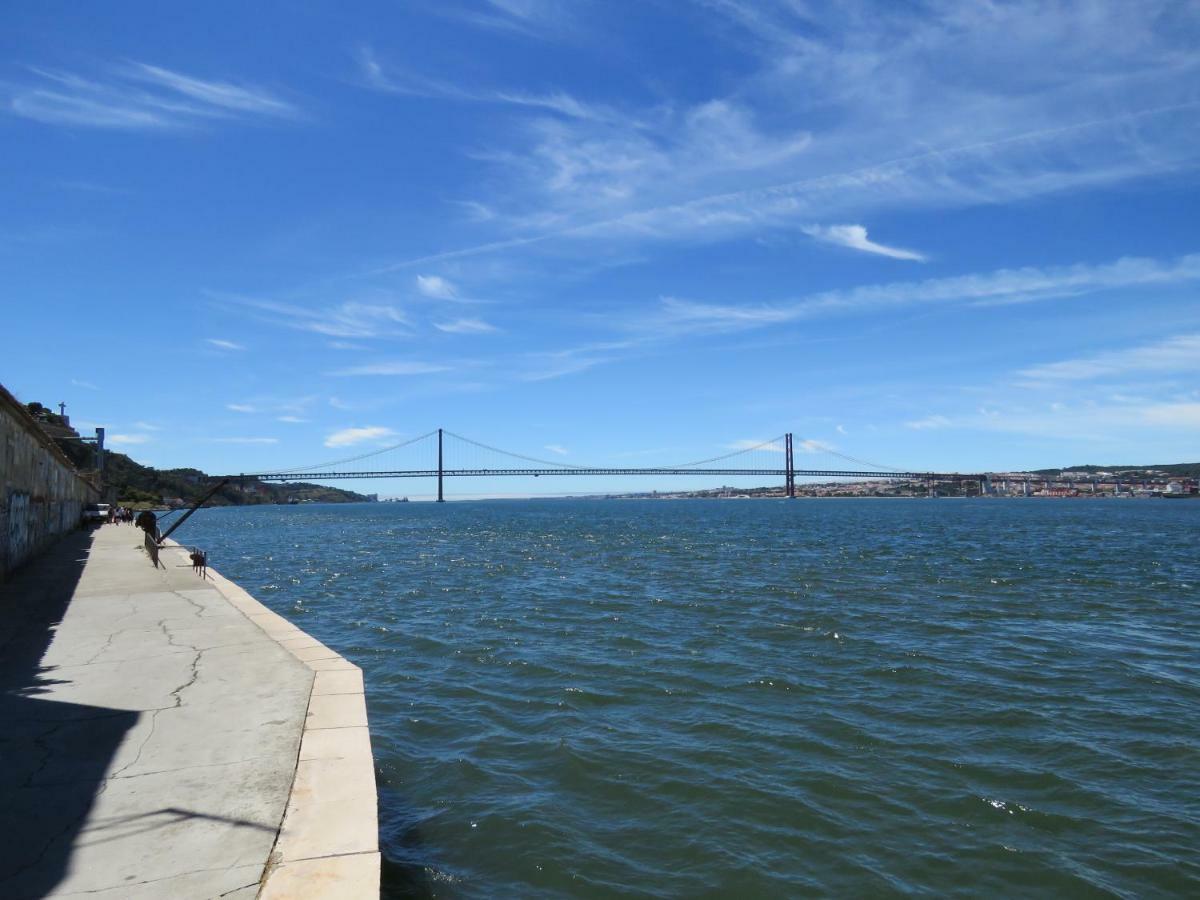 אלמאדה Tejo House River Lisbon מראה חיצוני תמונה